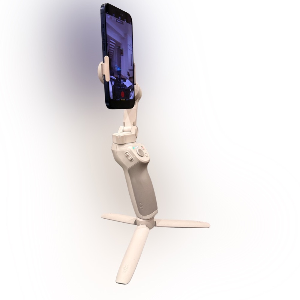 DJI OM 4 Smartphone Gimbal Stabilizer – Complete Set, Excellent Condition